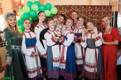 Рябиновые бусинки получили Дипломом 2 степени Всероссийского фестиваля-конкурса любительских творческих коллективов "Культура - это мы! “.
