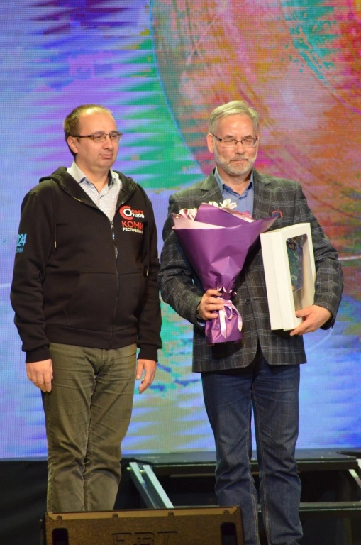 LC9ddFdxx80.jpg LC9ddFdxx80.jpg