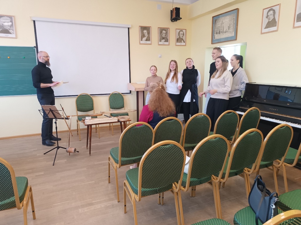 XoeChVf1heo.jpg XoeChVf1heo.jpg